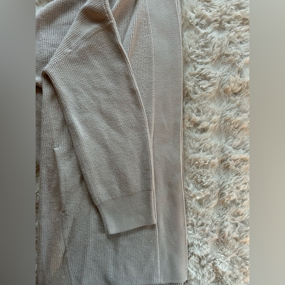 Lululemon Merino Wool Cardigan - Picture 7 of 10